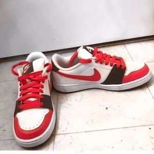 NIKE BACKBOARD White Pink Leather Trainers NWOT